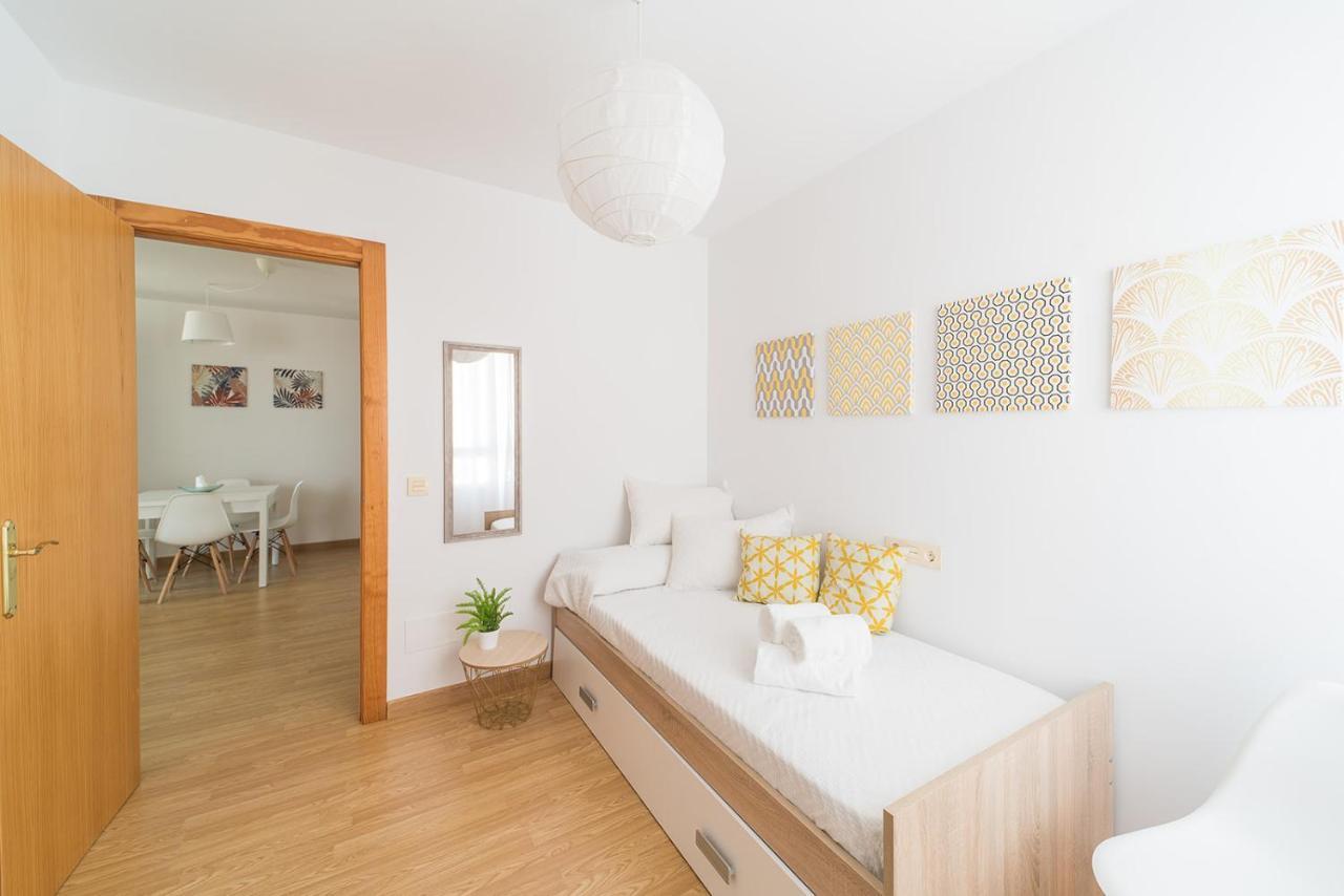 Expoholidays- Apartamentos Puerto Aguadulce Агуадульсе Екстер'єр фото